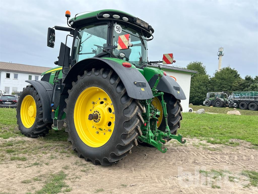 John Deere 7310R (2020) - 拖拉机:图4 John Deere 7310R (2020) - 拖拉机:图4