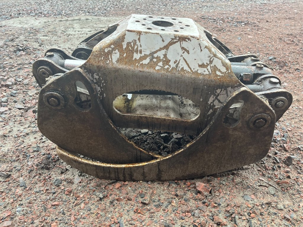 Komatsu G40HD - 夹具 适用于 林业设备:图5 Komatsu G40HD - 夹具 适用于 林业设备:图5