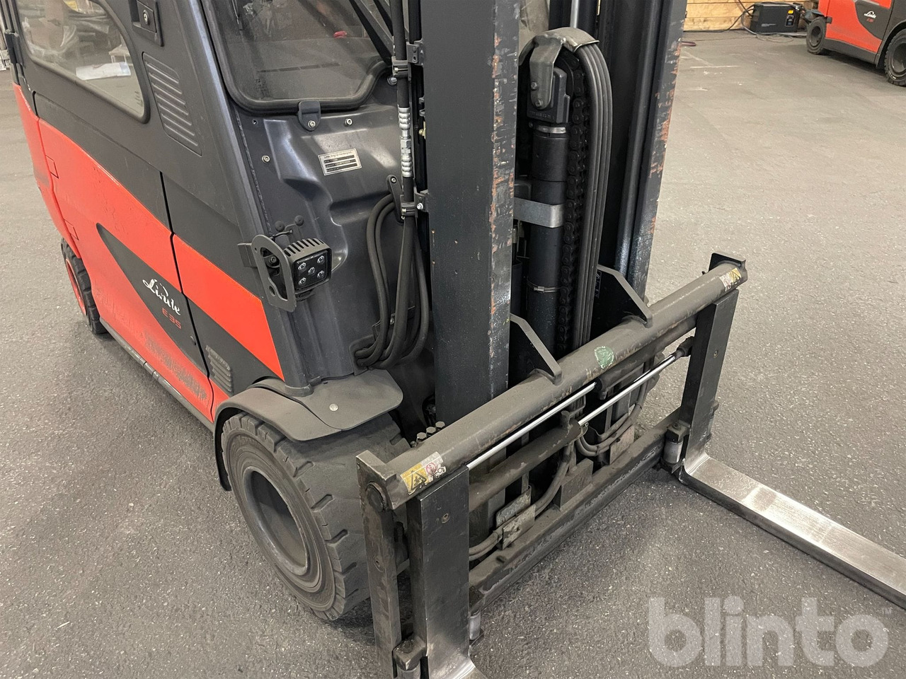 电动叉车 Linde E35：图30