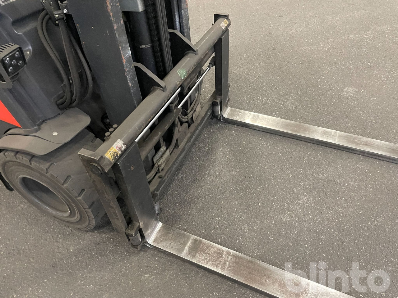 电动叉车 Linde E35：图32