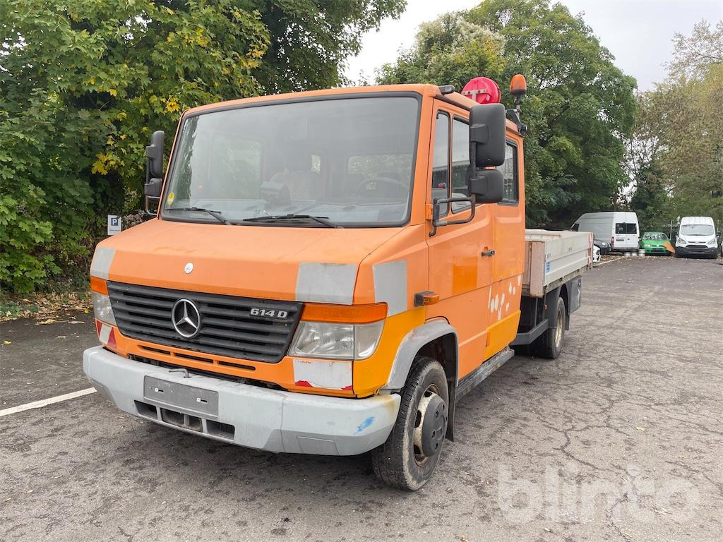 Mercedes Benz Vario 614 D - 平板货车, 康比货车:图1 Mercedes Benz Vario 614 D - 平板货车, 康比货车:图1