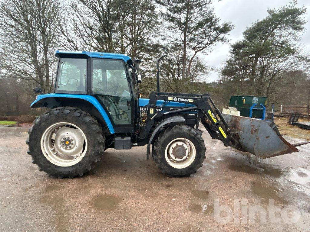 NEW HOLLAND 5640 - 拖拉机:图4 NEW HOLLAND 5640 - 拖拉机:图4