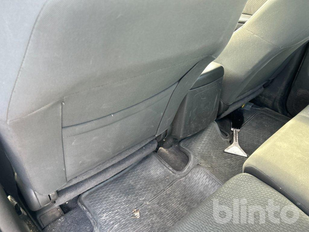 皮卡车 NISSAN D40 NAVARA DOUBLE CAB：图48