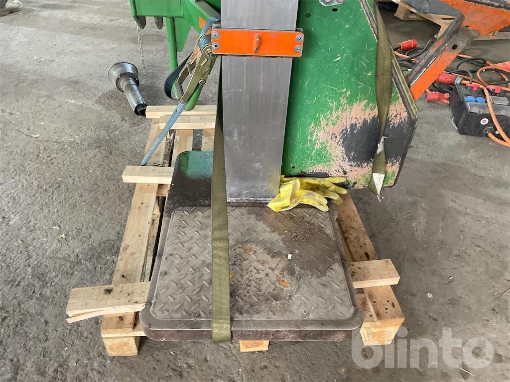 劈木机 Posch Hydo Combi 24 (2012)：图42