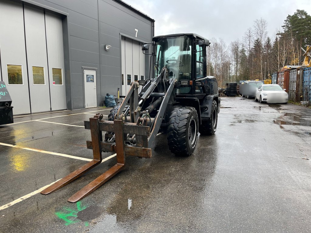 TL80 - 轮式装载机:图1 TL80 - 轮式装载机:图1