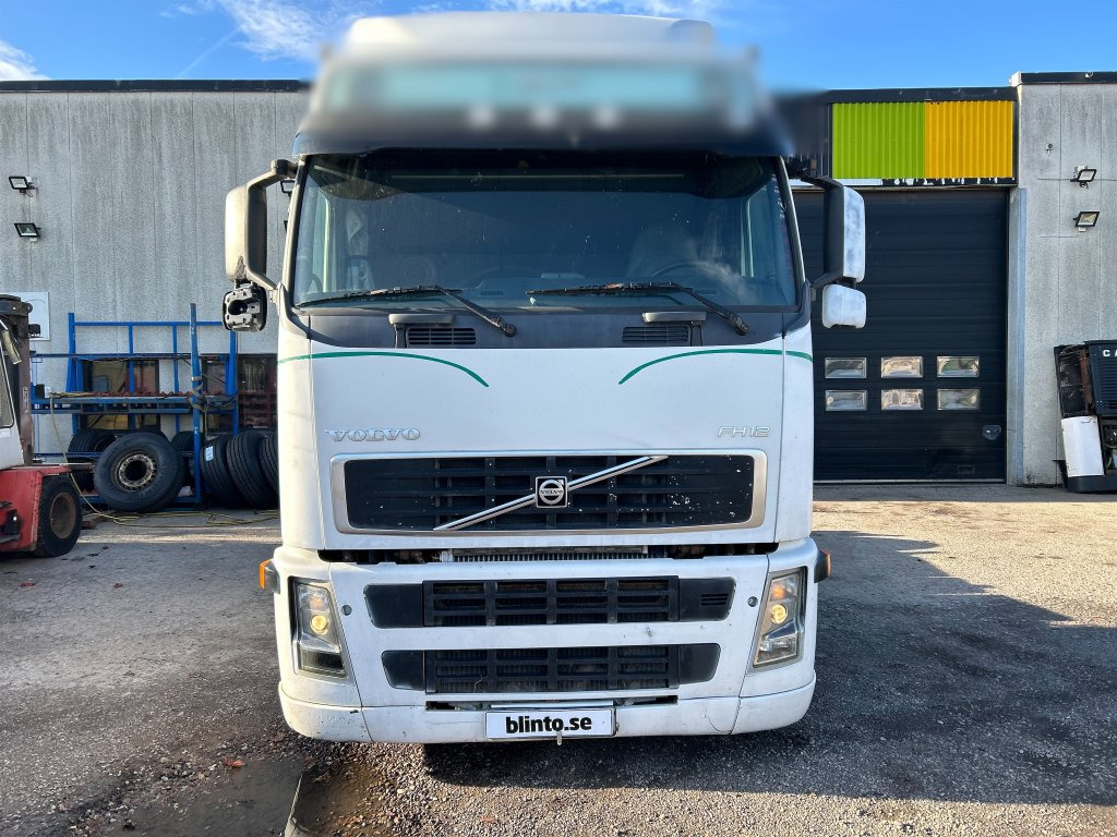 VOLVO FH12 4X2 SEMI CHH- - 卡车:图2 VOLVO FH12 4X2 SEMI CHH- - 卡车:图2