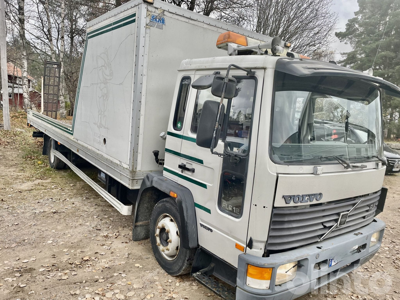 VOLVO FL612 4X2 med ramper - 栏板式/ 平板卡车:图1 VOLVO FL612 4X2 med ramper - 栏板式/ 平板卡车:图1