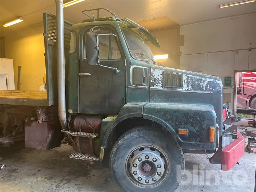 VOLVO N 10 6X2 420 - 卡车:图4 VOLVO N 10 6X2 420 - 卡车:图4