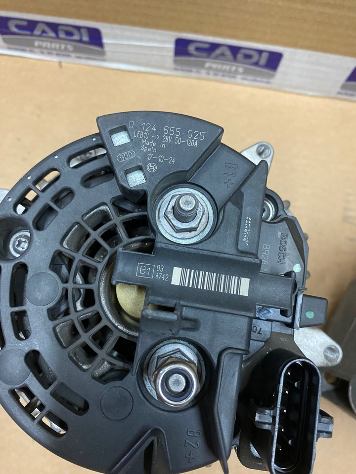 ALTERNATORE - RIF BOSCH 0124655025 - RIF. MAN 51261017283 28V, 120A - 交流发电机 适用于 卡车:图3 ALTERNATORE - RIF BOSCH 0124655025 - RIF. MAN 51261017283 28V, 120A - 交流发电机 适用于 卡车:图3