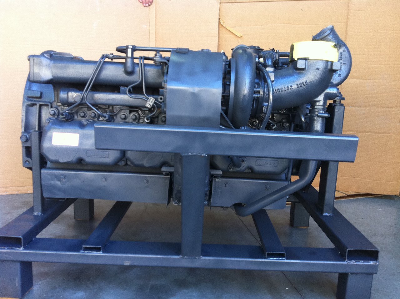 MOTORE COMPLETO MAN D0826LUH03 - 发动机:图2 MOTORE COMPLETO MAN D0826LUH03 - 发动机:图2