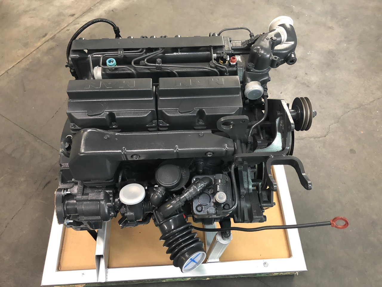 MOTORE MAN D0834LOH02 / D0834 LOH02 - 170CV - EURO 3 - completo - 发动机:图2 MOTORE MAN D0834LOH02 / D0834 LOH02 - 170CV - EURO 3 - completo - 发动机:图2