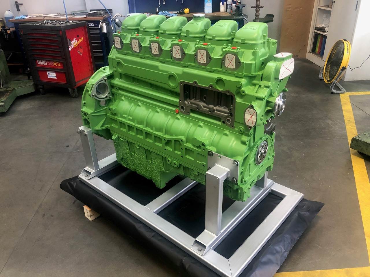 MOTORE SEMI-COMPLETO MAN D2866LE401 / D2866 LE401 - D2866LE402 / D2866 LE402 - D2866LE403 / D2866 LE403 - D2866LE405 / D2866 LE405 - 发动机:图1 MOTORE SEMI-COMPLETO MAN D2866LE401 / D2866 LE401 - D2866LE402 / D2866 LE402 - D2866LE403 / D2866 LE403 - D2866LE405 / D2866 LE405 - 发动机:图1