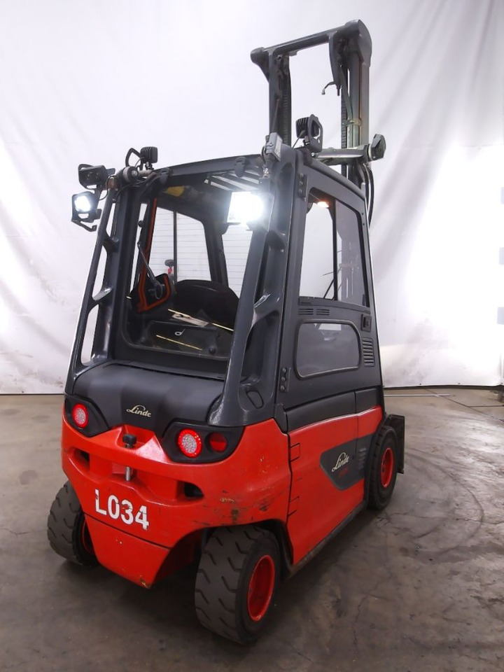 Linde E25-01 - 电动叉车:图2 Linde E25-01 - 电动叉车:图2