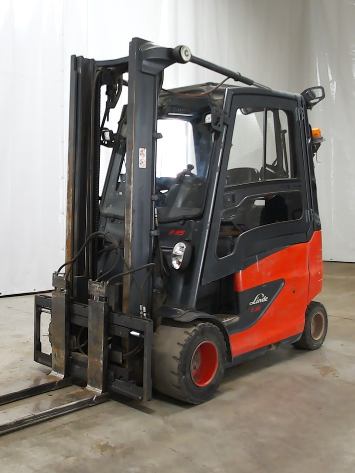 Linde E35 - 电动叉车:图1 Linde E35 - 电动叉车:图1