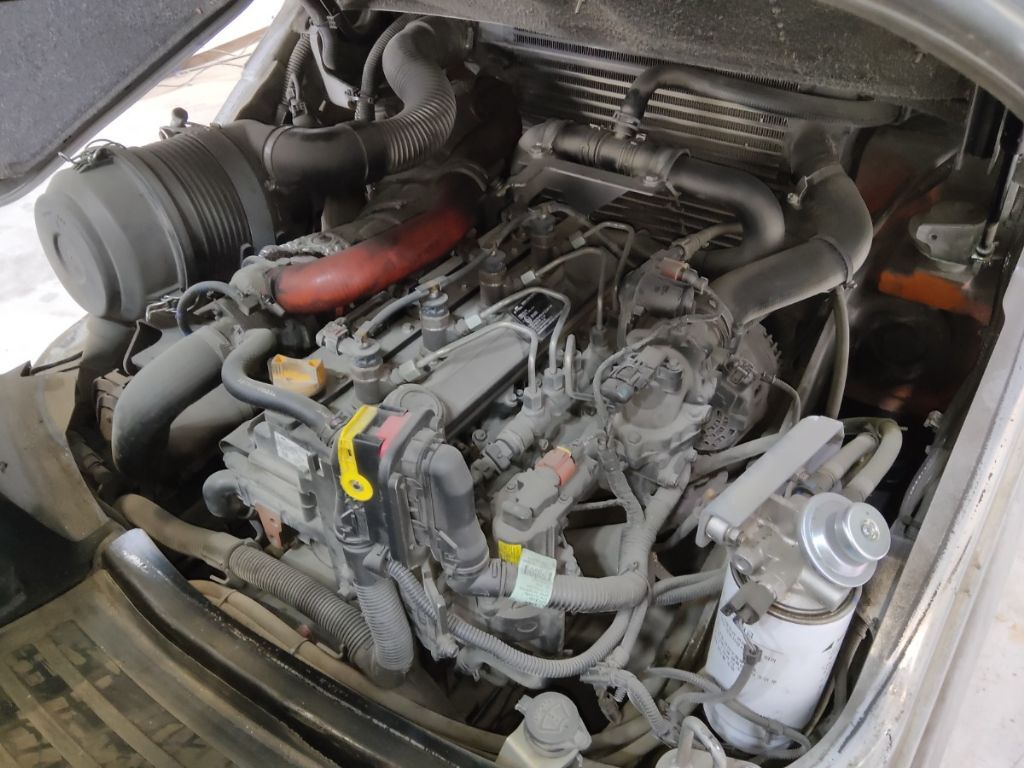 STILL RX70-25 - 柴油叉车:图4 STILL RX70-25 - 柴油叉车:图4
