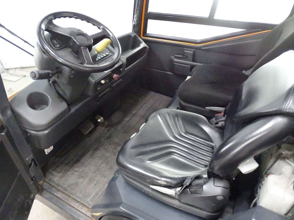 Still R07-25 - 牵引车站:图3 Still R07-25 - 牵引车站:图3