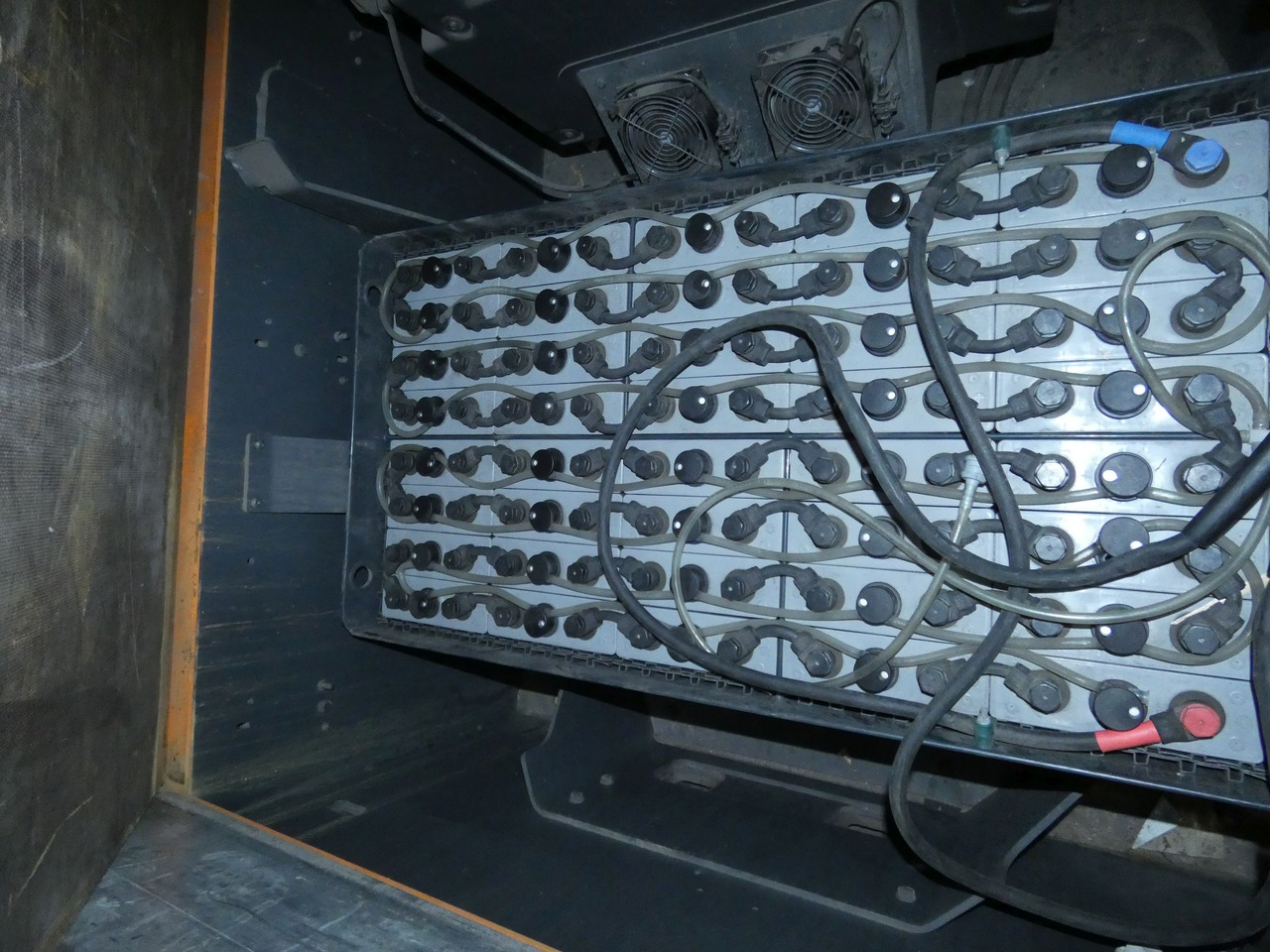 Still R08-20 - 牵引车站:图4 Still R08-20 - 牵引车站:图4