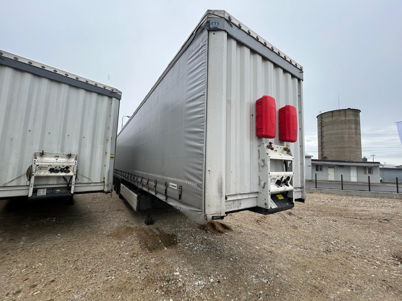 Krone SD - 侧帘半拖车:图3 Krone SD - 侧帘半拖车:图3