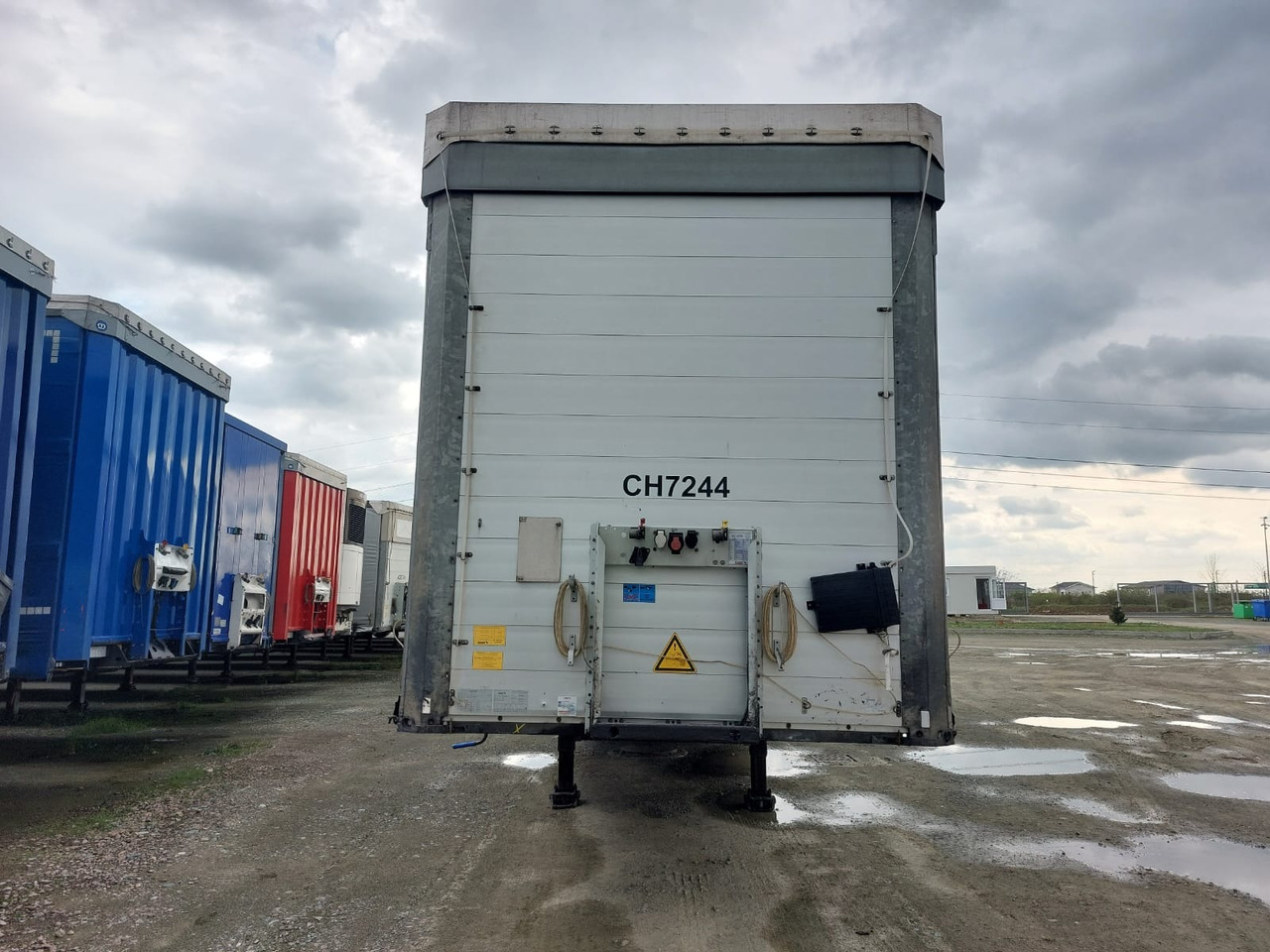 Schmitz Cargobull SCB*S3B - 侧帘半拖车:图2 Schmitz Cargobull SCB*S3B - 侧帘半拖车:图2