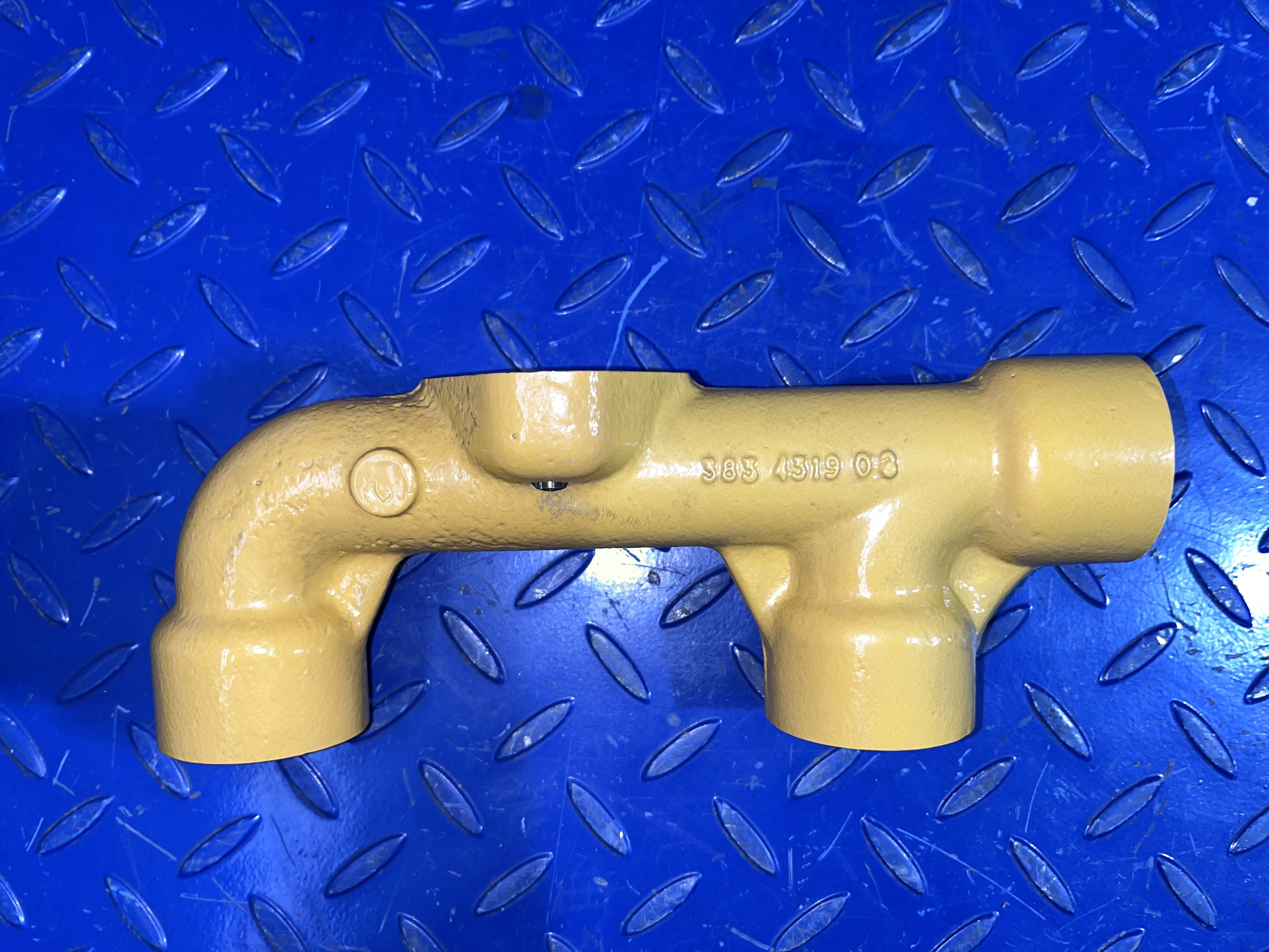CATERPILLAR Manifold - 备件 适用于 建筑机械:图3 CATERPILLAR Manifold - 备件 适用于 建筑机械:图3