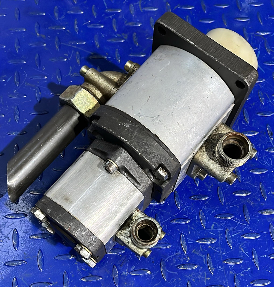 REXROTH BOSCH Hydraulic Pump 0510768007(1517222311) - 液压泵:图2 REXROTH BOSCH Hydraulic Pump 0510768007(1517222311) - 液压泵:图2