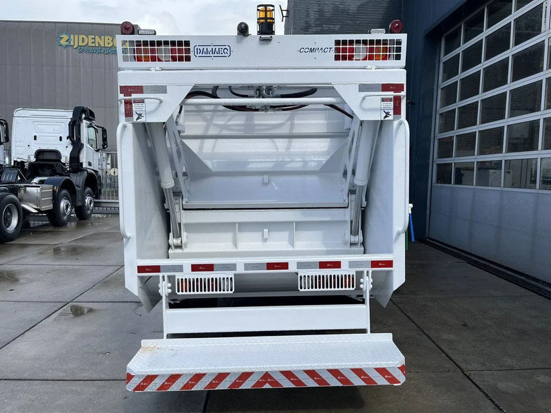 Mercedes-Benz Accelo 815 4x2 Garbage Compactor (2 units) Accelo 815 4x2 Garbage Compactor (2 units) - 垃圾车:图5 Mercedes-Benz Accelo 815 4x2 Garbage Compactor (2 units) Accelo 815 4x2 Garbage Compactor (2 units) - 垃圾车:图5
