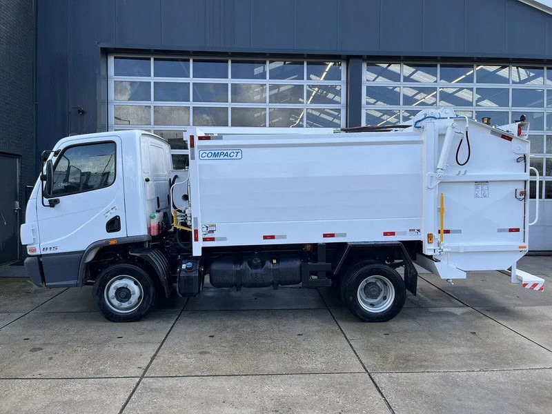 Mercedes-Benz Accelo 815 4x2 Garbage Compactor (2 units) Accelo 815 4x2 Garbage Compactor (2 units) - 垃圾车:图2 Mercedes-Benz Accelo 815 4x2 Garbage Compactor (2 units) Accelo 815 4x2 Garbage Compactor (2 units) - 垃圾车:图2