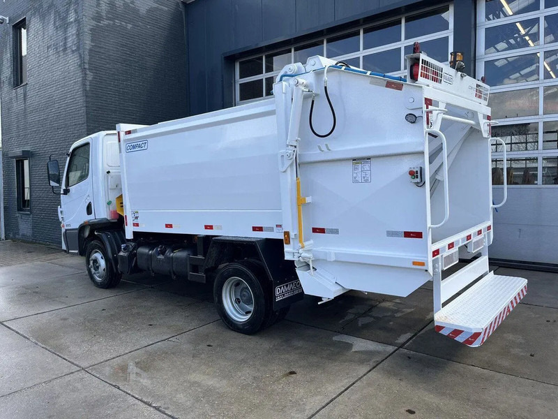 Mercedes-Benz Accelo 815 4x2 Garbage Compactor (2 units) Accelo 815 4x2 Garbage Compactor (2 units) - 垃圾车:图3 Mercedes-Benz Accelo 815 4x2 Garbage Compactor (2 units) Accelo 815 4x2 Garbage Compactor (2 units) - 垃圾车:图3