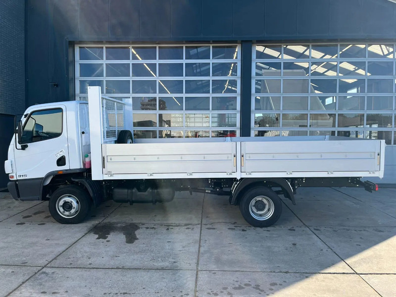 Mercedes-Benz Accelo 915 4x2 Flatbed with dropsides - 栏板式/ 平板卡车:图2 Mercedes-Benz Accelo 915 4x2 Flatbed with dropsides - 栏板式/ 平板卡车:图2