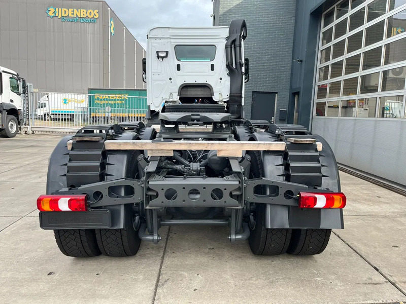Mercedes-Benz Actros 3340 S 6x4 Tractor Head - 牵引车:图5 Mercedes-Benz Actros 3340 S 6x4 Tractor Head - 牵引车:图5