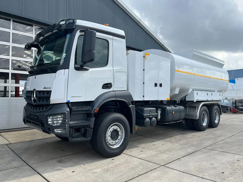 Mercedes-Benz Arocs 4040 6x6 Water Tank Truck - 罐车:图1 Mercedes-Benz Arocs 4040 6x6 Water Tank Truck - 罐车:图1
