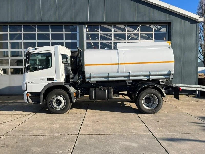 Mercedes-Benz Atego 1418 4x2 Fuel Tank Truck - 罐车:图2 Mercedes-Benz Atego 1418 4x2 Fuel Tank Truck - 罐车:图2
