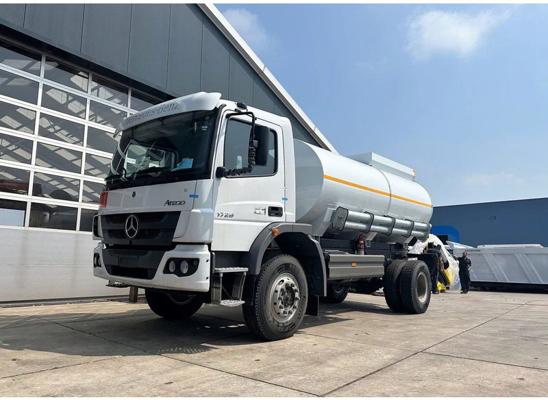 Mercedes-Benz Atego 1725 4×4 Fuel Tank Truck - 罐车:图1 Mercedes-Benz Atego 1725 4×4 Fuel Tank Truck - 罐车:图1
