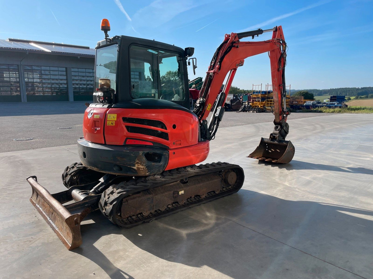 Kubota KX057-4 - 小型挖掘机:图3 Kubota KX057-4 - 小型挖掘机:图3