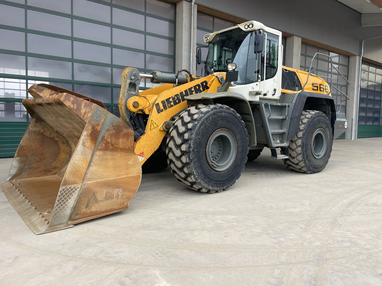 Liebherr L566 - 轮式装载机:图2 Liebherr L566 - 轮式装载机:图2