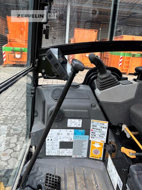 小型挖掘机 Cat 301.8-05A:图11 小型挖掘机 Cat 301.8-05A:图11