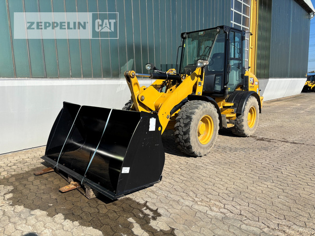 Cat 908M - 轮式装载机:图1 Cat 908M - 轮式装载机:图1