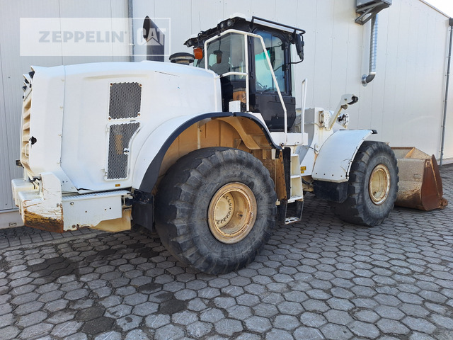 Cat 966M - 轮式装载机:图3 Cat 966M - 轮式装载机:图3