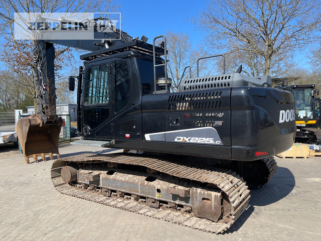 Doosan DX225LC-5 - 履带式挖掘机:图5 Doosan DX225LC-5 - 履带式挖掘机:图5