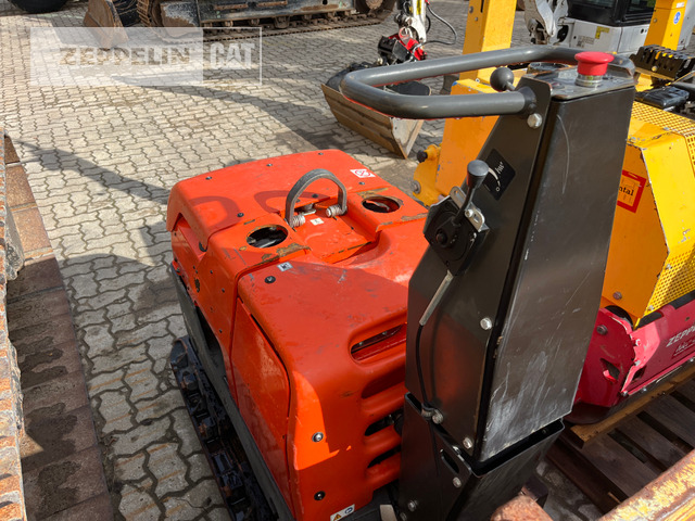 Husqvarna FS250 - 振动板:图3 Husqvarna FS250 - 振动板:图3