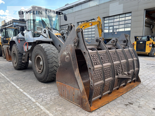 Volvo L110H - 轮式装载机:图1 Volvo L110H - 轮式装载机:图1