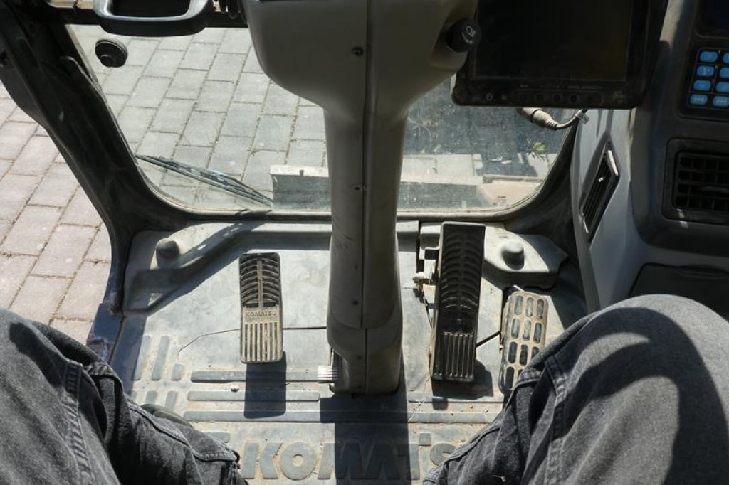 KOMATSU HANOMAG Mobilbagger PW140-7 Mobilbagger - 轮式挖掘机:图2 KOMATSU HANOMAG Mobilbagger PW140-7 Mobilbagger - 轮式挖掘机:图2