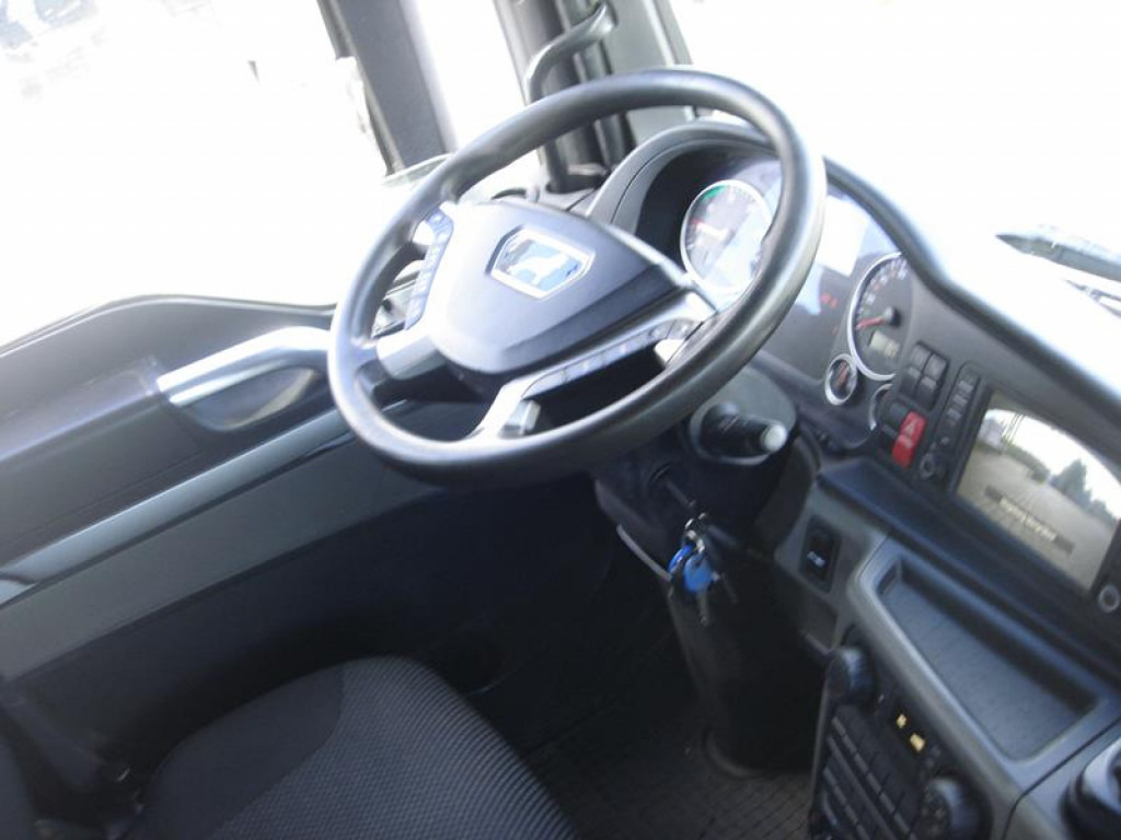 自卸车 MAN TG-S 35.460 8x6 4 Achs Muldenkipper Meiller 18m³：图15