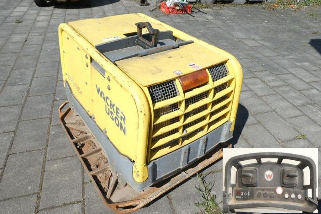 Wacker Rüttelplatte DPU 110rLem970 Baumaschine inkl. Fe - 振动板:图1 Wacker Rüttelplatte DPU 110rLem970 Baumaschine inkl. Fe - 振动板:图1