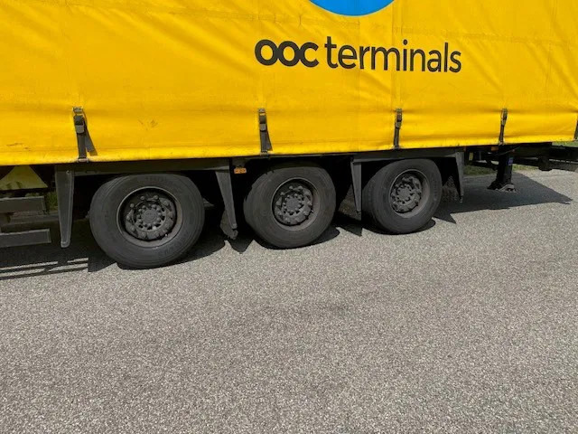 Schmitz Cargobull mega schuifzeil 102 cub , schade, evt met volvo fh 460 mega - 封闭厢式半拖车:图5 Schmitz Cargobull mega schuifzeil 102 cub , schade, evt met volvo fh 460 mega - 封闭厢式半拖车:图5