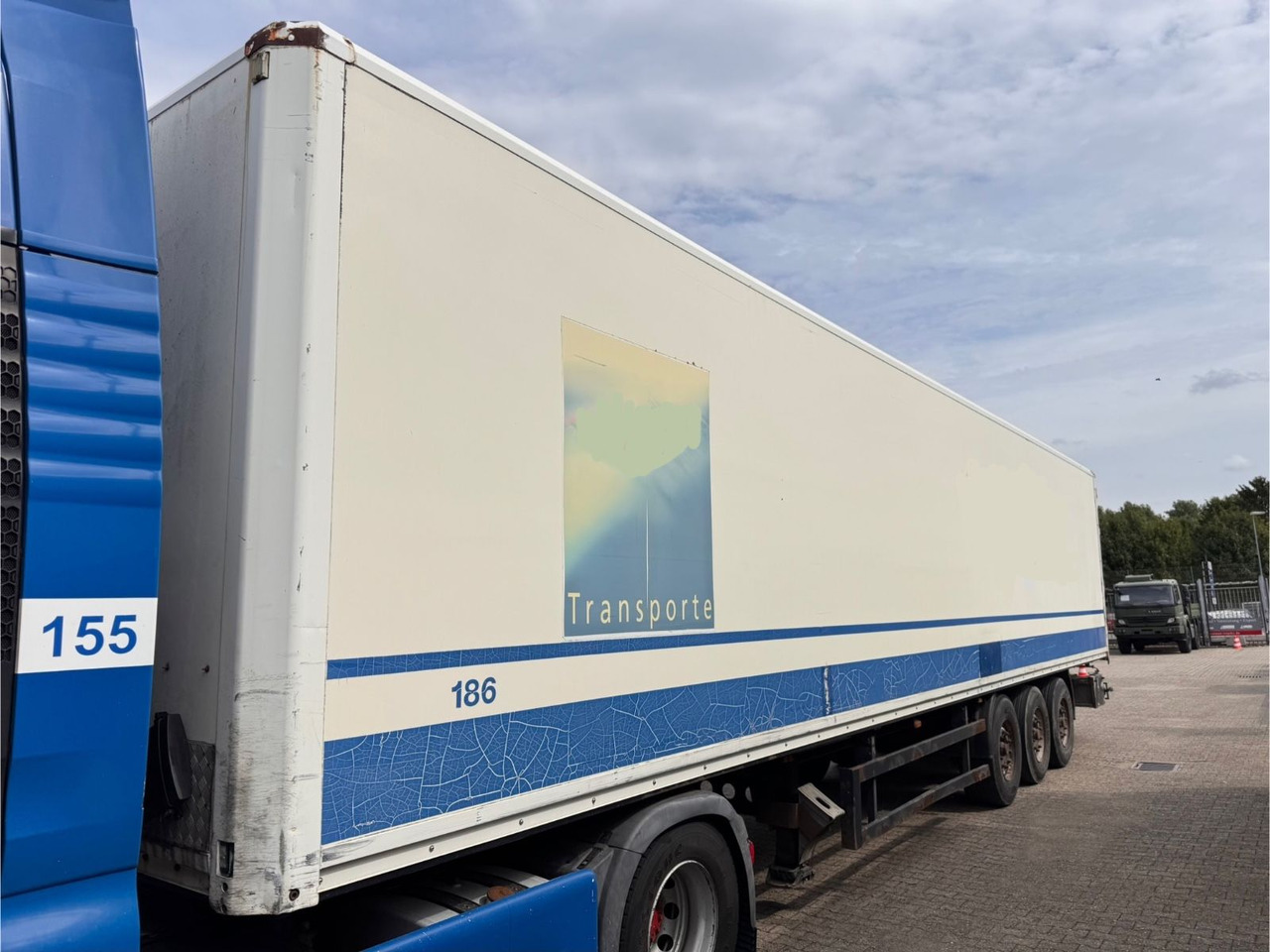 Kögel SPKH 24 Koffer 3-Achser - 封闭厢式半拖车:图3 Kögel SPKH 24 Koffer 3-Achser - 封闭厢式半拖车:图3