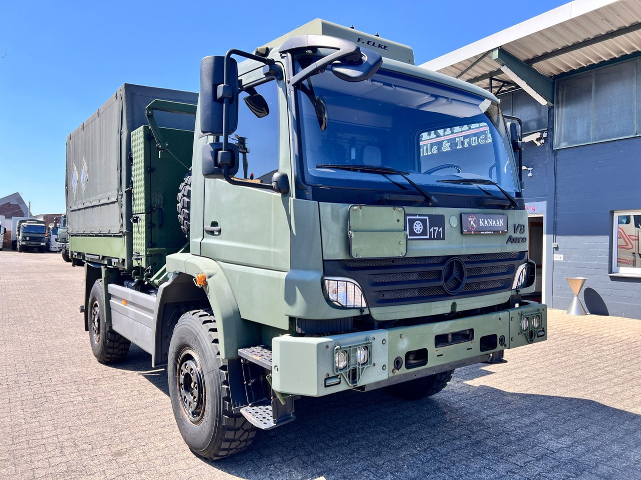 Mercedes-Benz 1018 Atego 4x4 Allrad Miltär Camper Expedition - 集装箱运输车/ 可拆卸车身的卡车:图1 Mercedes-Benz 1018 Atego 4x4 Allrad Miltär Camper Expedition - 集装箱运输车/ 可拆卸车身的卡车:图1