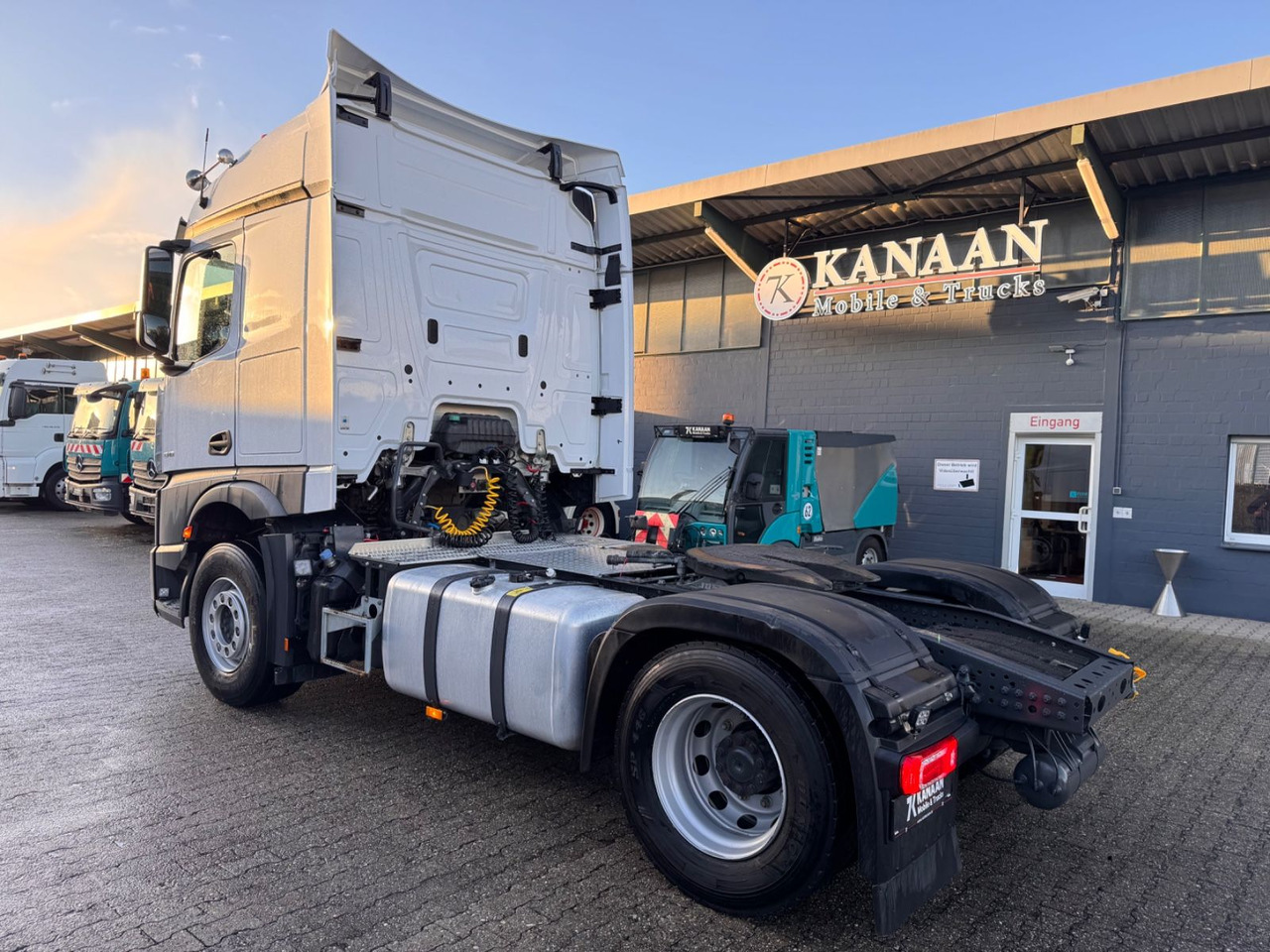 Mercedes-Benz 1846 Actros 5 Hydr. Kipper / Walkingfloor 2-Weg - 牵引车:图4 Mercedes-Benz 1846 Actros 5 Hydr. Kipper / Walkingfloor 2-Weg - 牵引车:图4