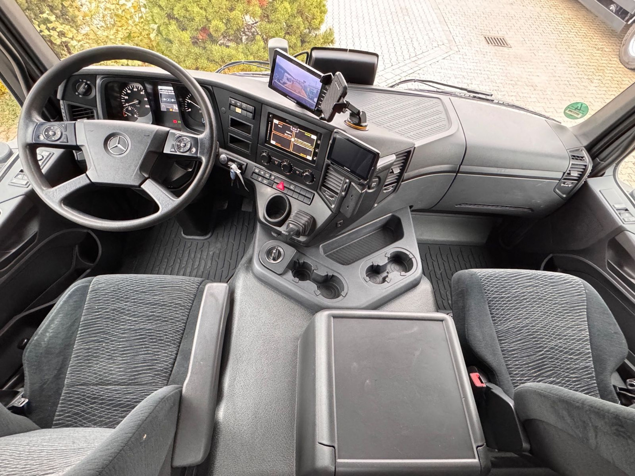 翻斗车 Mercedes-Benz 3246 K Arocs 8x4 Meiller Bordmatik:图25 翻斗车 Mercedes-Benz 3246 K Arocs 8x4 Meiller Bordmatik:图25