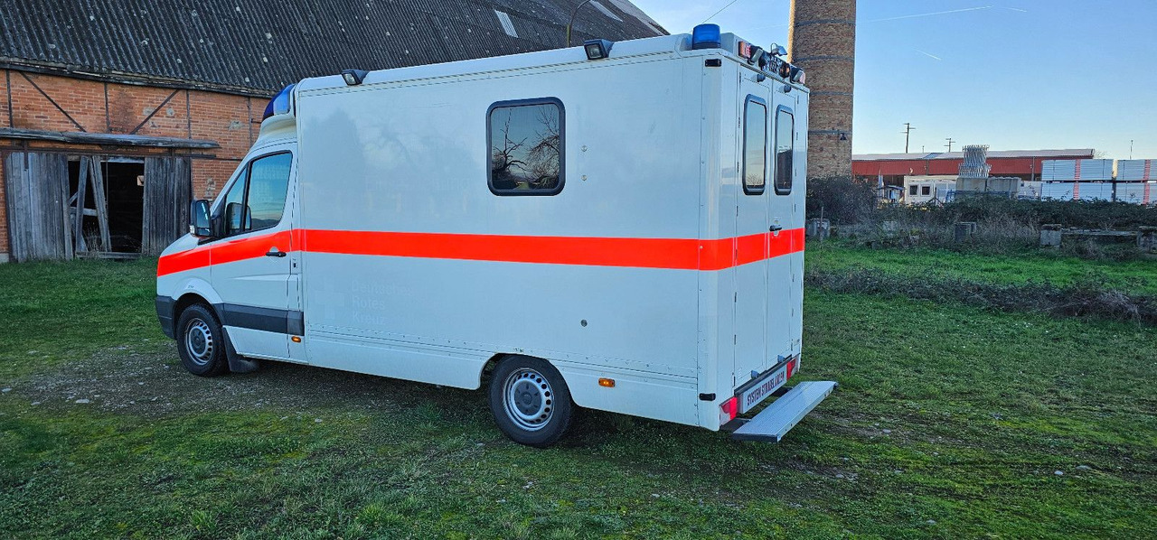 Volkswagen Crafter ELW Rettungswagen Camper Van - 救护车:图4 Volkswagen Crafter ELW Rettungswagen Camper Van - 救护车:图4